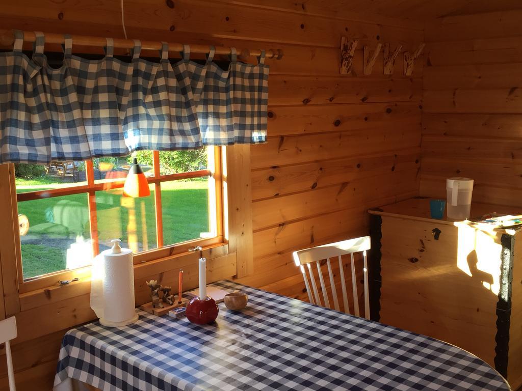 Stuga Vid Hedenaesets Stencafe Hedenäset Exterior foto