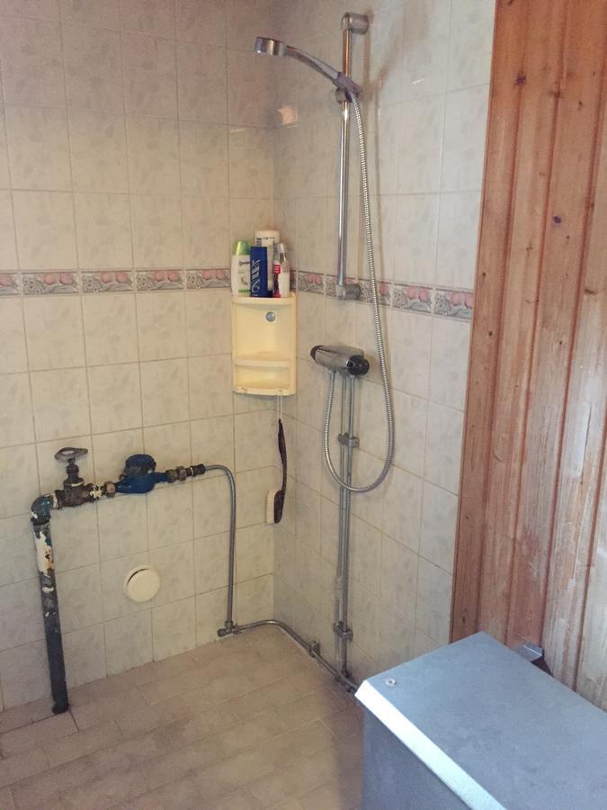 Stuga Vid Hedenaesets Stencafe Hedenäset Exterior foto
